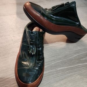 Women's Clark slip on shoes size 5.5